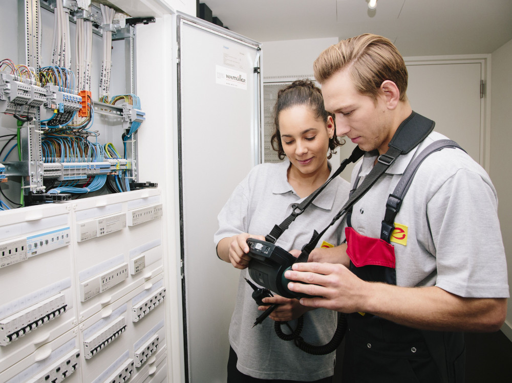 Jobs und Ausbildung Elektriker / Elektroniker München
